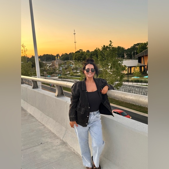 Meet your Posher, Rachelle - Picture 1 of 1